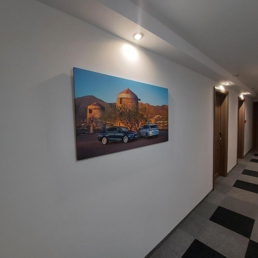Hotel Kole Čačak Exterior foto