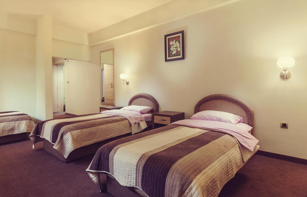 Hotel Kole Čačak Cameră foto